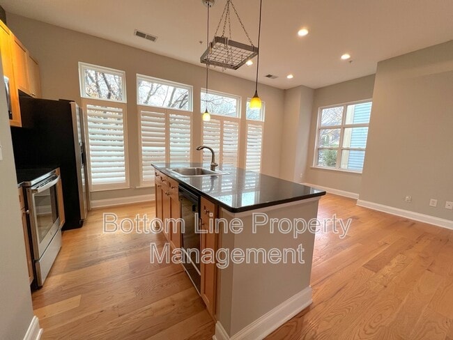 Photo - 738 Garden District Dr