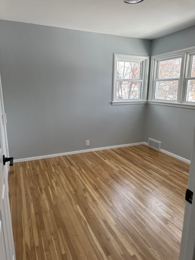 Photo - 1305 5th St S