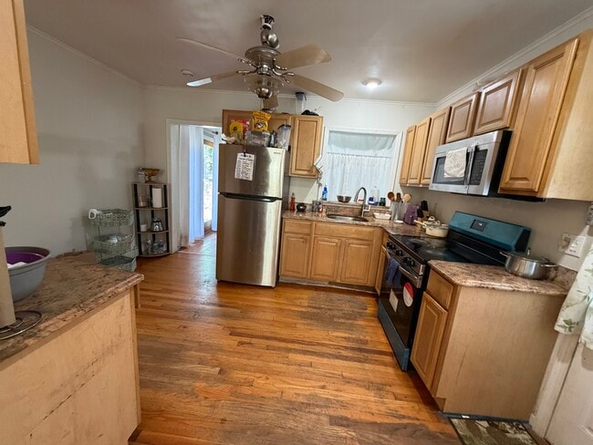 Photo - 61 Gores Dr Unit 1