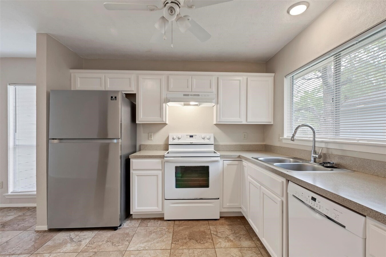 Photo - 81 Blue Fox Rd