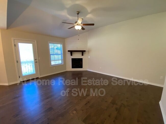 Photo - 1170 N Culpepper Ave