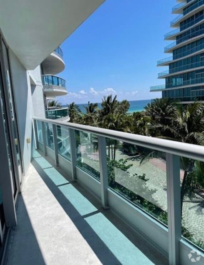 Building Photo - 9401 Collins Ave Unit 402 Rental
