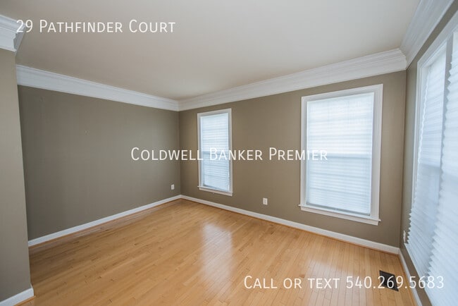 29 Pathfinder Ct