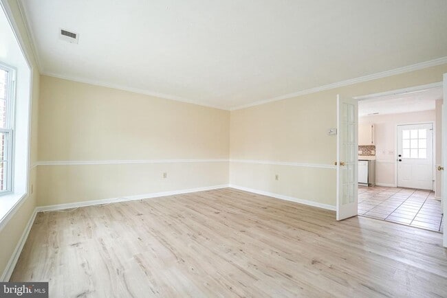 Building Photo - 326 Banbury Terrace