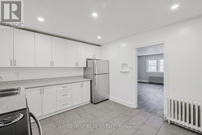 Photo - 366 Mary St N Unité 4