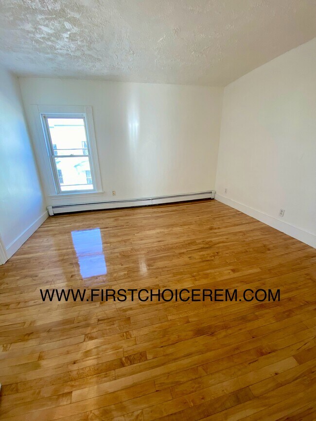 51 Pierce St Unit 4