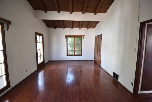 Photo - 1008 Orange Grv Ave Unidad 1035