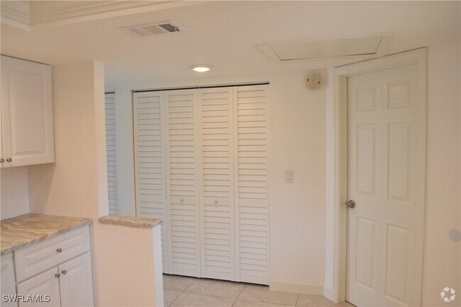 Building Photo - 4436 Orchid Blvd Unit 3A Rental