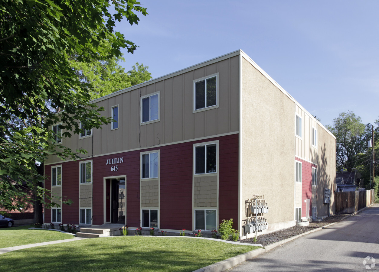Photo - The Bandelier Apartments
