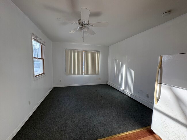 Photo - 839 W Fingerboard Rd Unit 1st floor