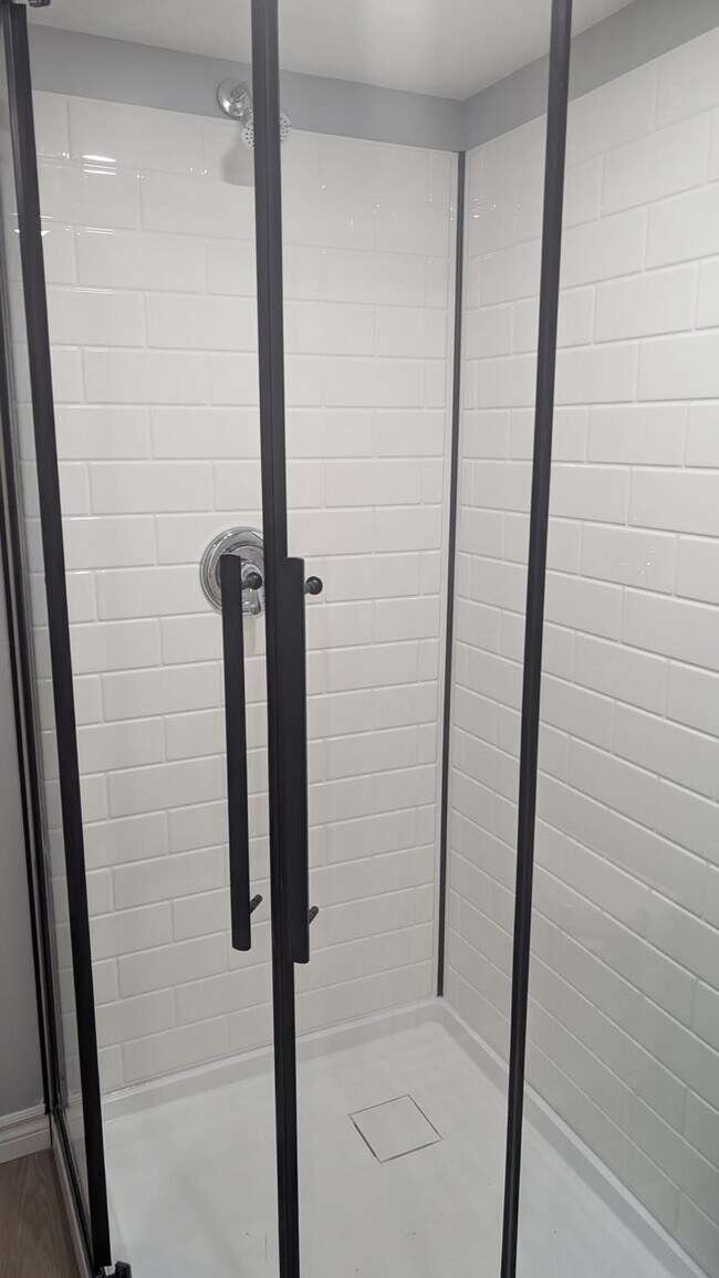 Photo - 619 Willow Rd