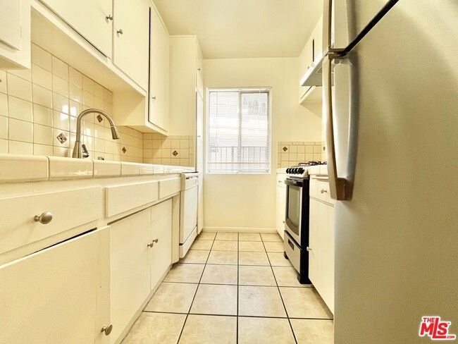 Photo - 4100 Arch Dr