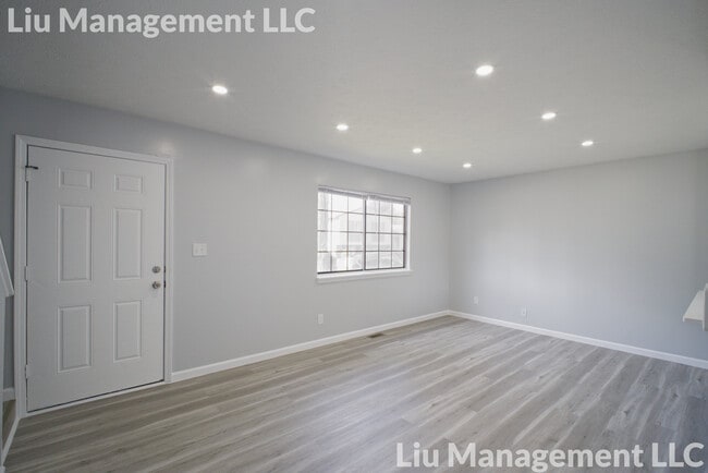 Photo - 3708 Dorval Pl