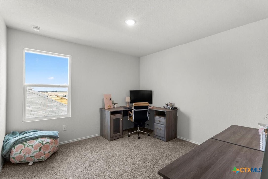 Photo - 410 Kayden Pt