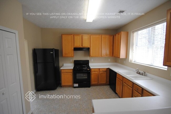 Photo - 340 Magnolia Walk Ln