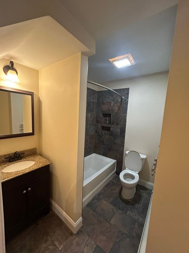 Photo - 51 N Union St Unidad APT 7