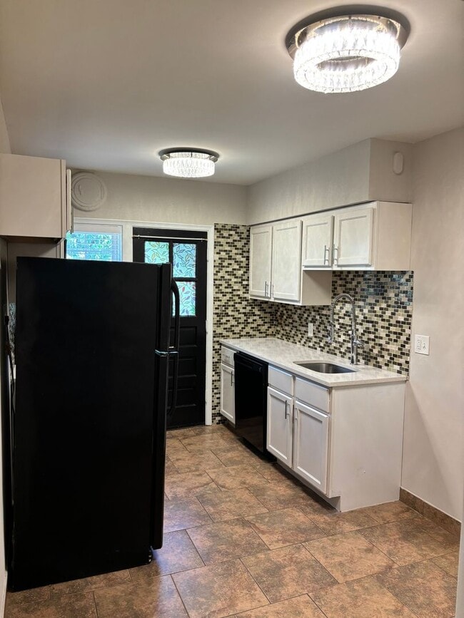 Photo - 1026 Sanford Ave