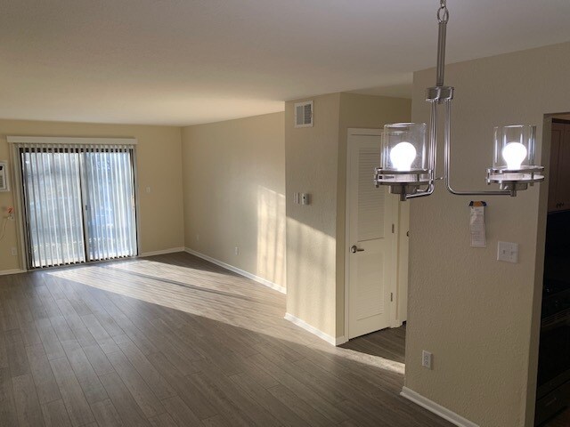 Photo - 4350 N 94th St Unidad #107