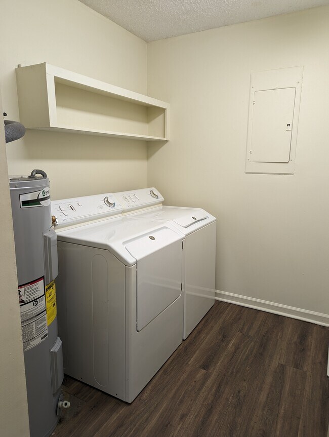 140 McNeece St Townhome Townhome Rental in Tupelo MS