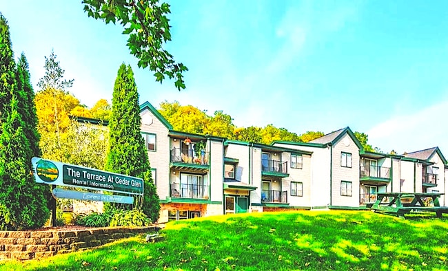 The Terrace At cedar Glen - The Terrace at Cedar Glen: Fully Equipped 1–2 BR | 1 Bath | Cross Plains, WI Apartments for Rent ...