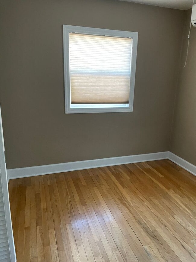 Photo - Charming 3-Bed, 2-Bath Home for Rent – Gre...