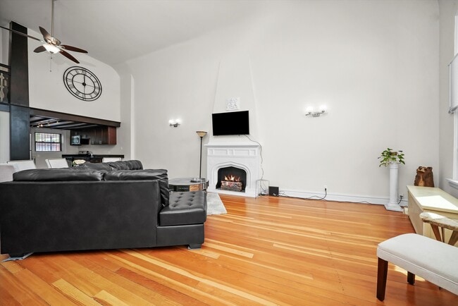 Photo - 30 Lawton Rd Unit 1