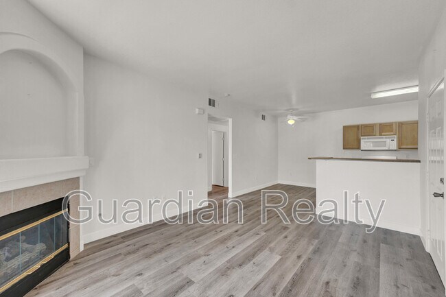 8250 N Grand Canyon Dr Unit 2167