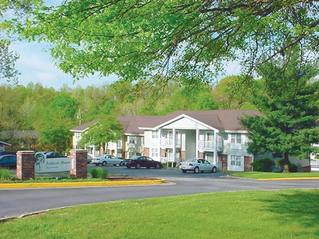 Photo - Ashland Manor Apartments & Townhouses