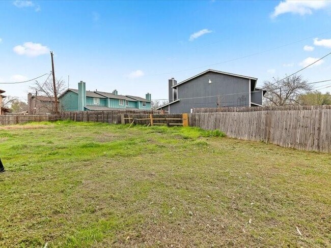 Photo - 8412 Garcreek Cir