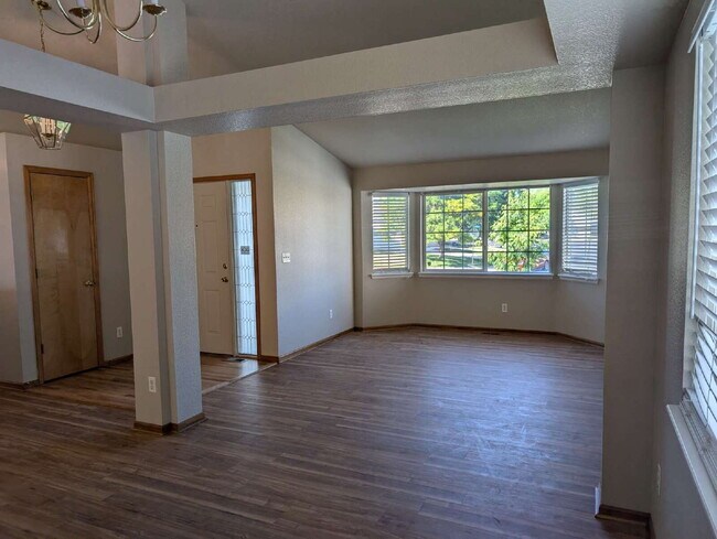 Photo - Spacious 4-Bed, 3-Bath Home for Rent in Be...