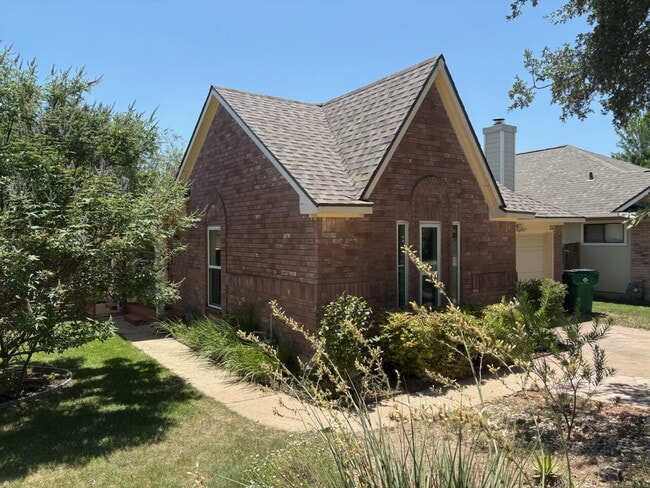 Photo - Updated 4-Bedroom 2 Bathroom Austin Home with Beautiful Backyard