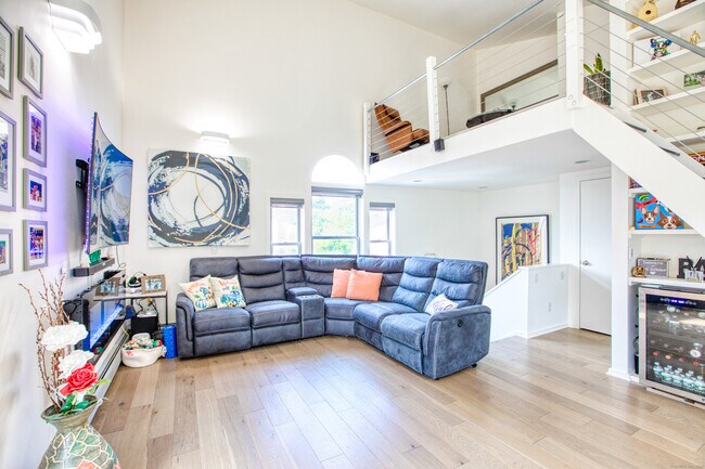 Photo - 32 Pine St Unit APT 27