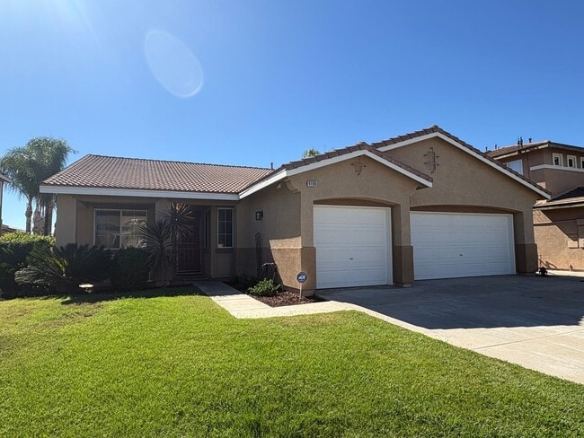 Building Photo - 41196 Coolidge Cir