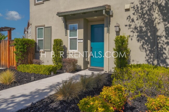 Photo - Hansen Village: Spacious 4-Bed Two Story H...