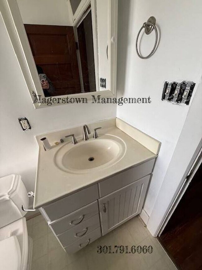 Photo - Beautiful 3 BR 1 BA Duplex