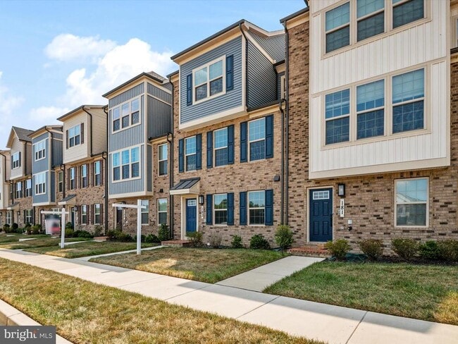 Photo - 183 Lyons Crk Dr