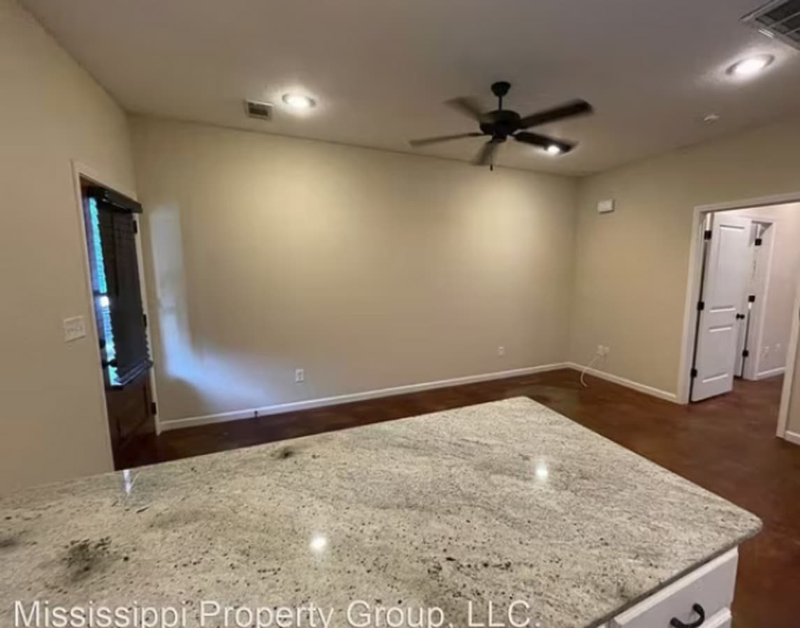 Photo - 1 Bed/1 Bath Riley Cove