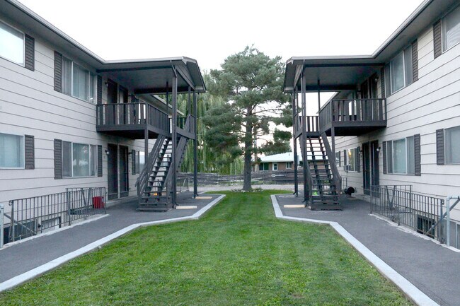 1477 Benton St Unidad 28