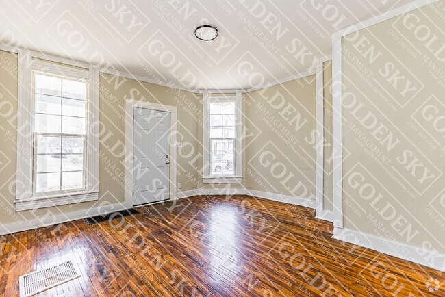 Building Photo - 826 W Main St Rental