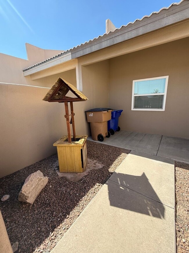 Photo - 2 Bedroom / 2 Bath Home with Office Space