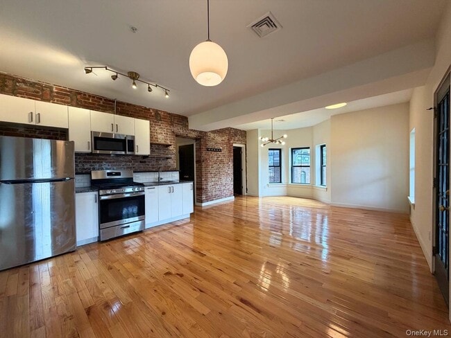 Photo - 203 Liberty St