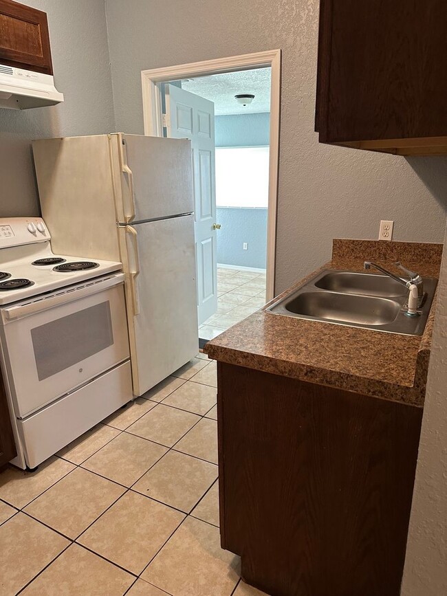Photo - 2 Bed/2 Bath in Haines City - ready for im...