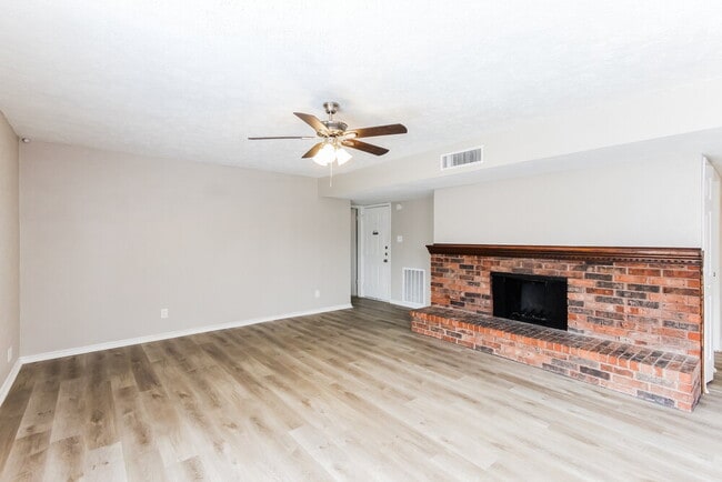 Photo - 6505 Alta Oaks Dr