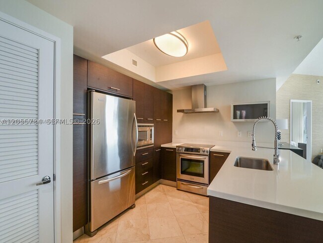 Building Photo - 150 Sunny Isles Blvd Unit 1-1801