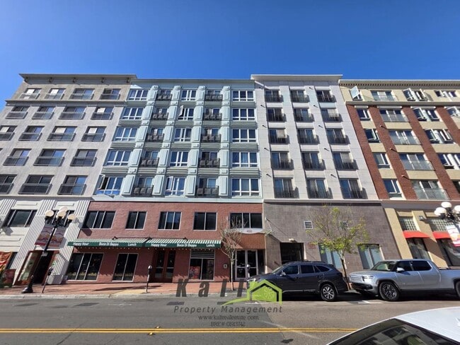 Building Photo - 450 J St