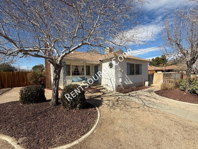 3 Bedrooms/3 Bathrooms Single Story Home f... - 3 Bedrooms/3 Bathrooms Single Story Home f...