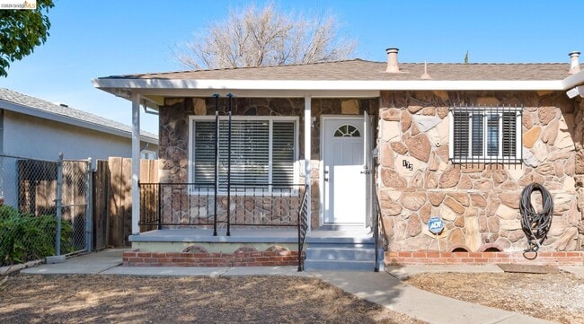 Photo - 172 William Way