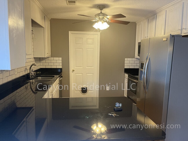 Photo - Beautiful 3b Room!Move in ready!