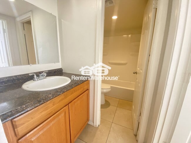 Photo - 325 S Pioneer