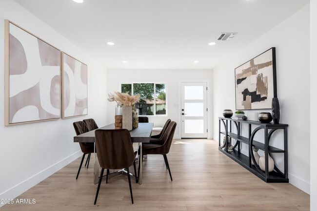 Photo - 4464 E Campbell Ave